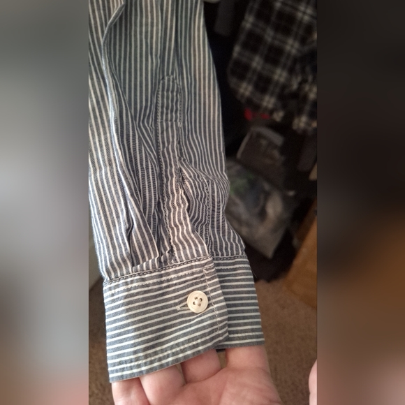 Mossimo Supply Co Pinstripe, Botton-down shirt - Picture 5 of 8